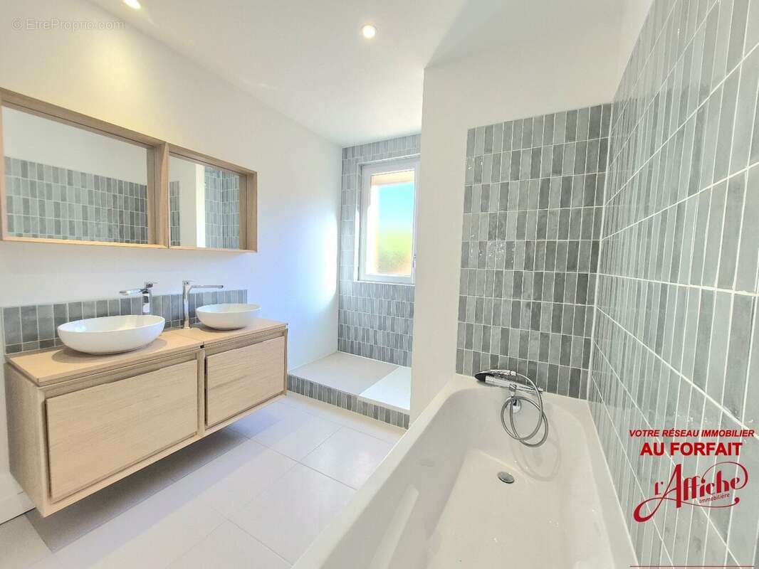 Maison à CASTELGINEST