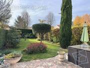 Maison à VOISINS-LE-BRETONNEUX