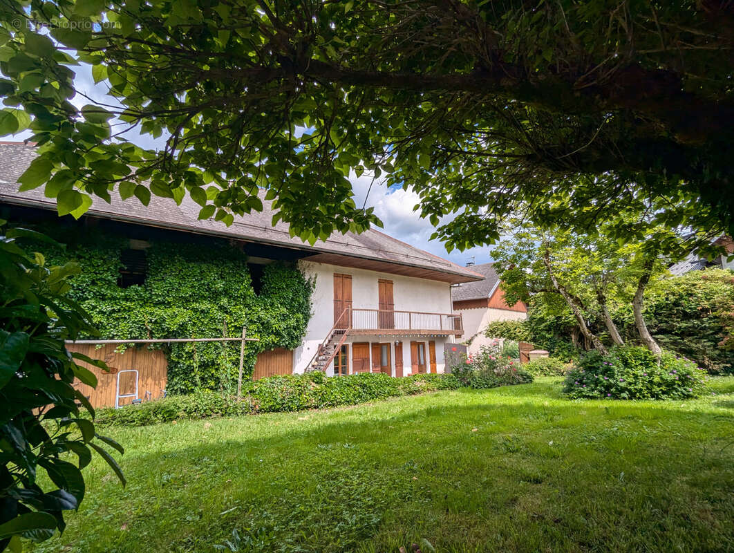 Maison à CHAMOUSSET