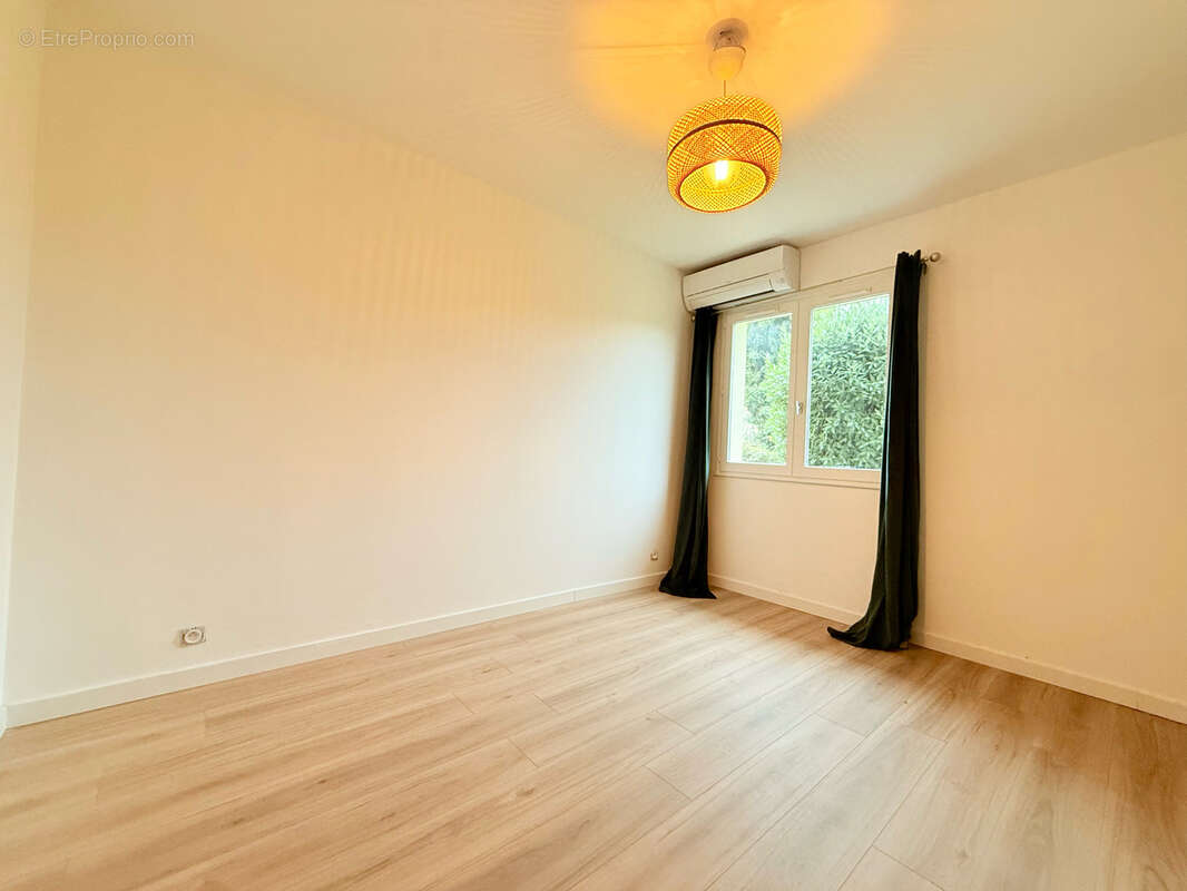 Maison à SAINT-DOULCHARD