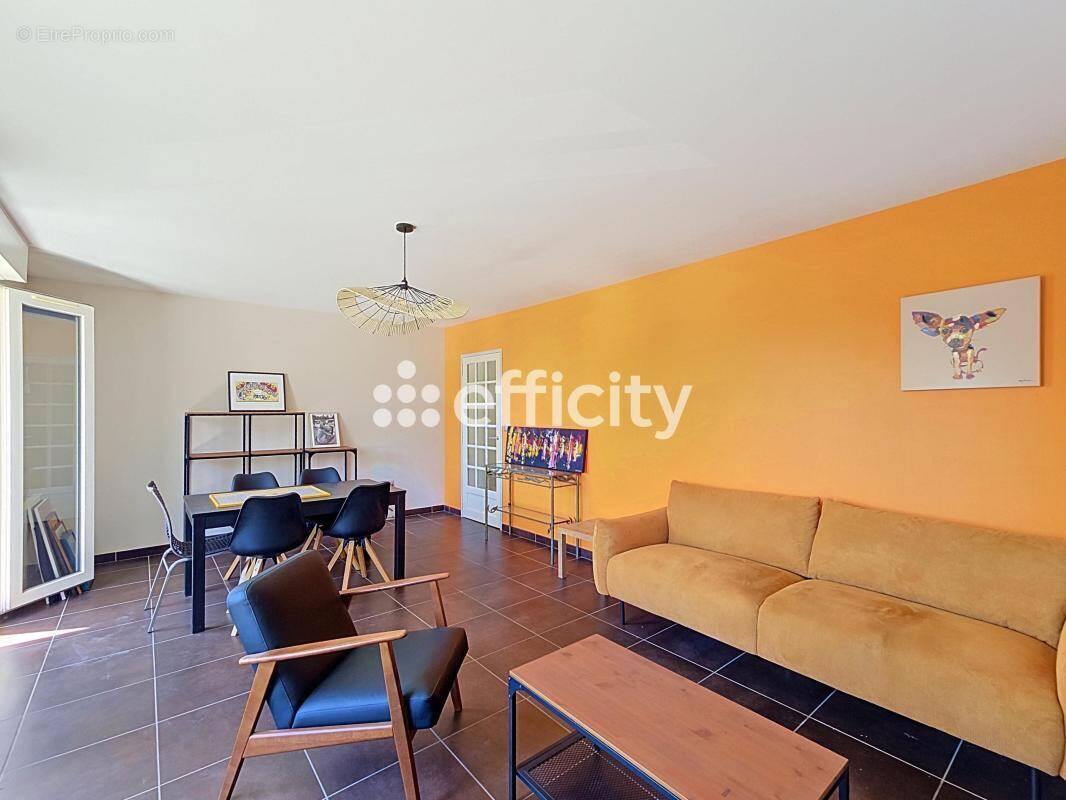 Appartement à LA RICHE