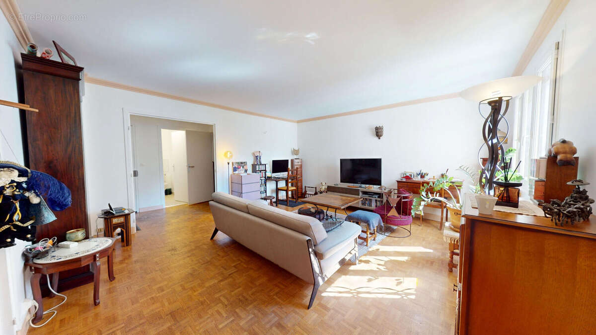 Appartement à PARIS-19E