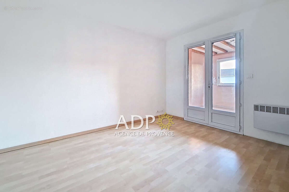 Maison à AURIBEAU-SUR-SIAGNE