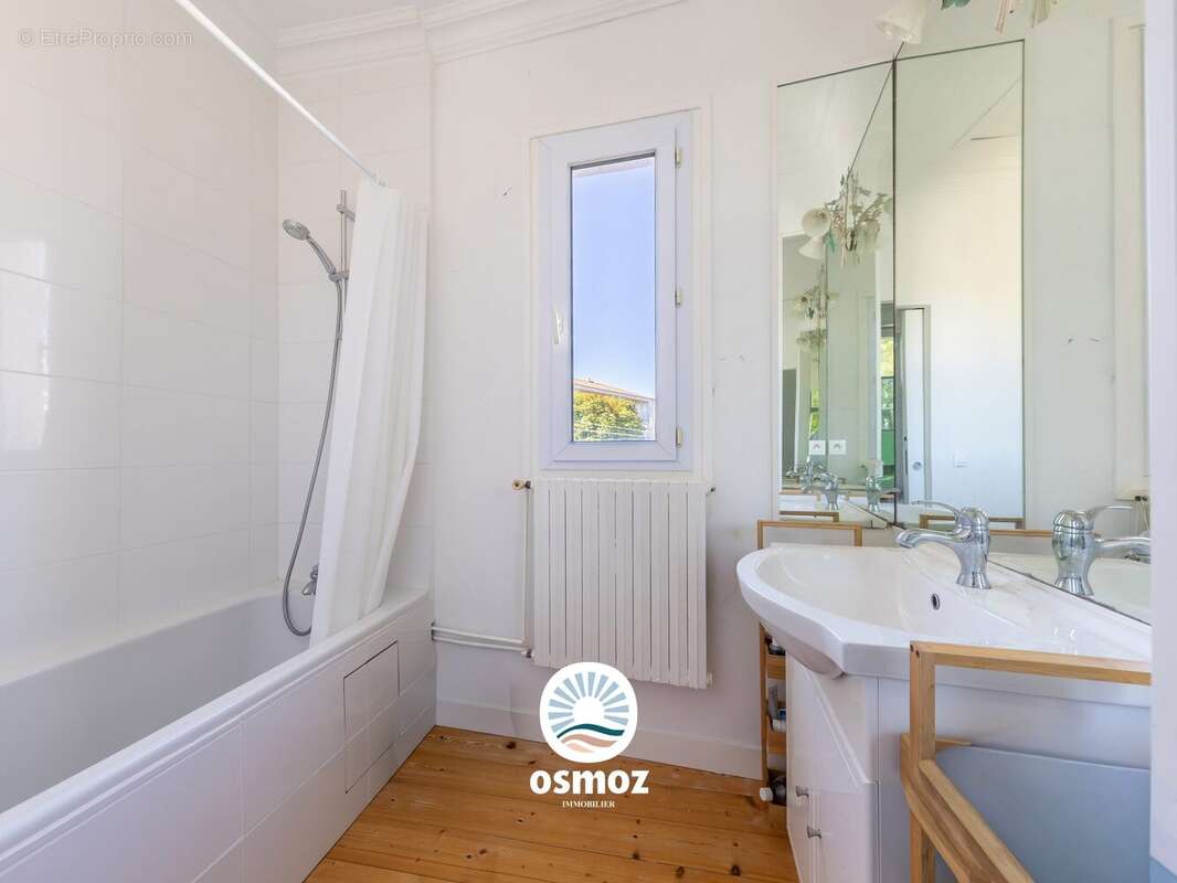 Maison 102 m² à La Rochelle  - photo 9