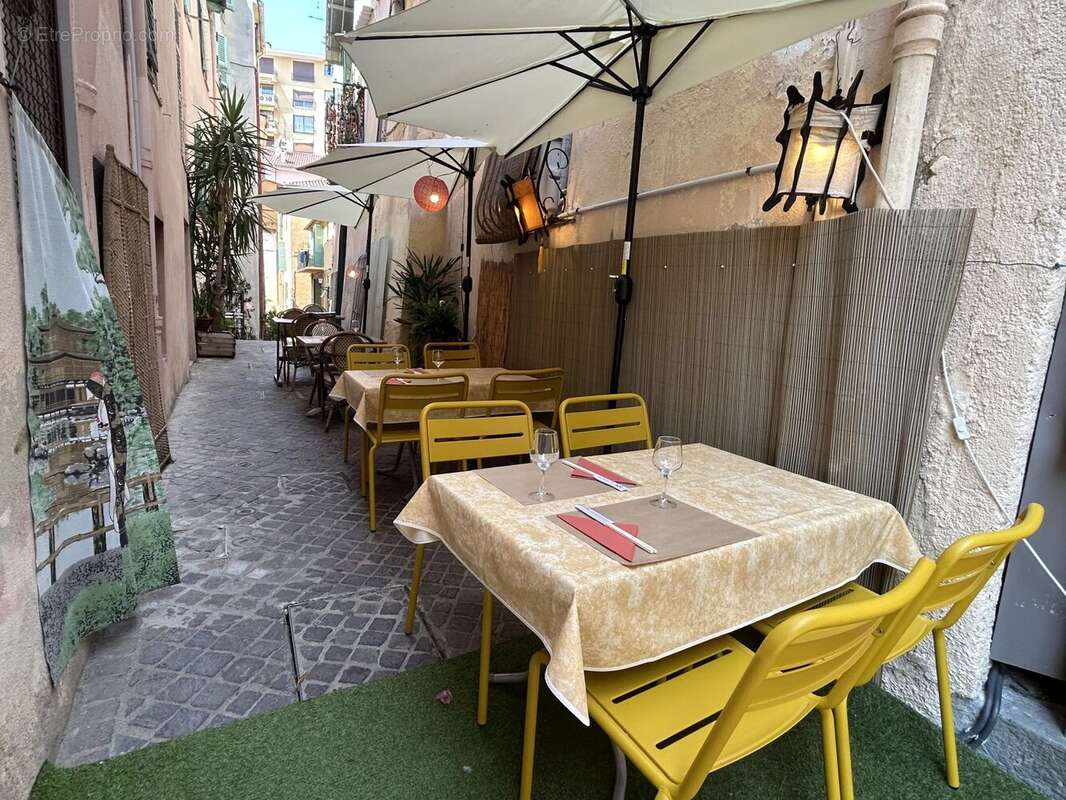 Commerce à VILLEFRANCHE-SUR-MER