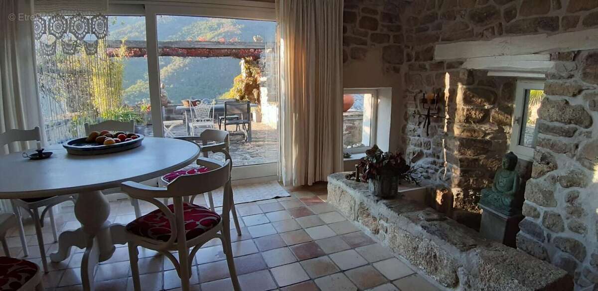 Magnifique batisse cévenole au coeur du village - photo 7