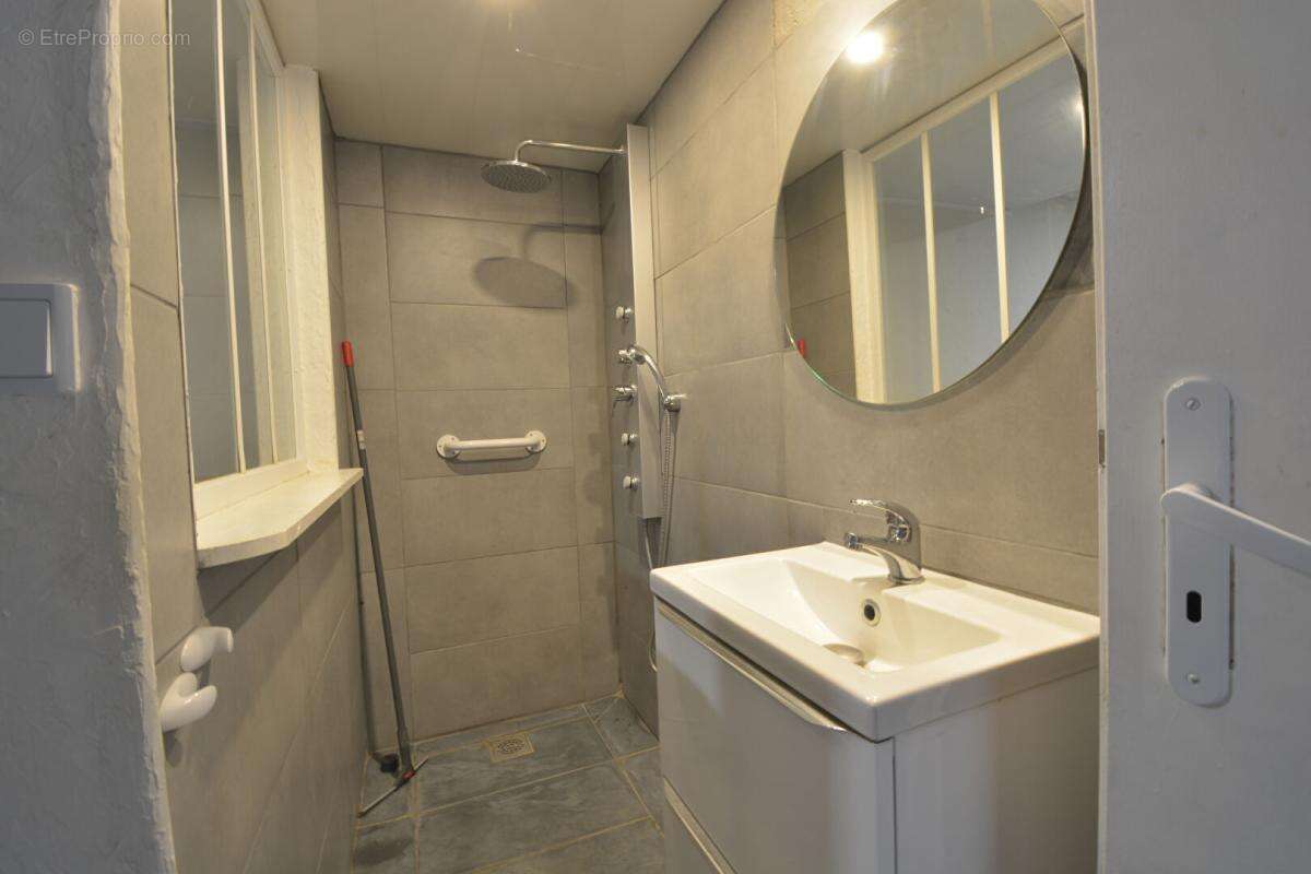 Maison à VARENNES-SUR-SEINE