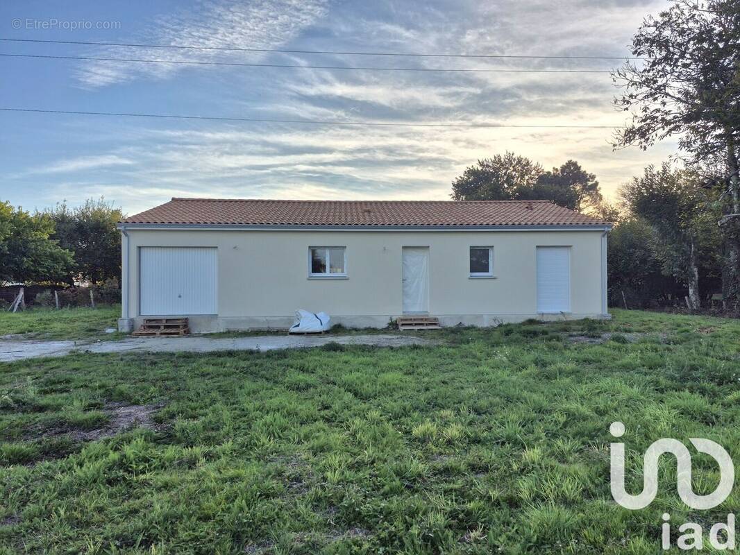 Photo 1 - Maison à VENSAC