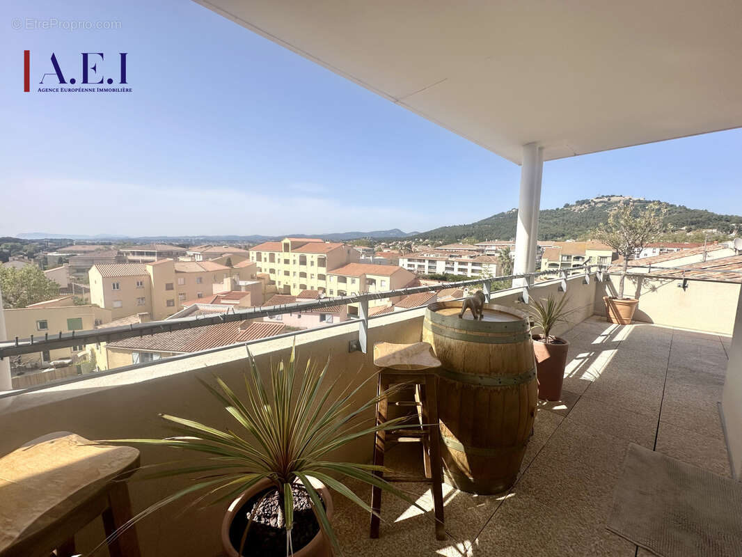 Appartement à SIX-FOURS-LES-PLAGES