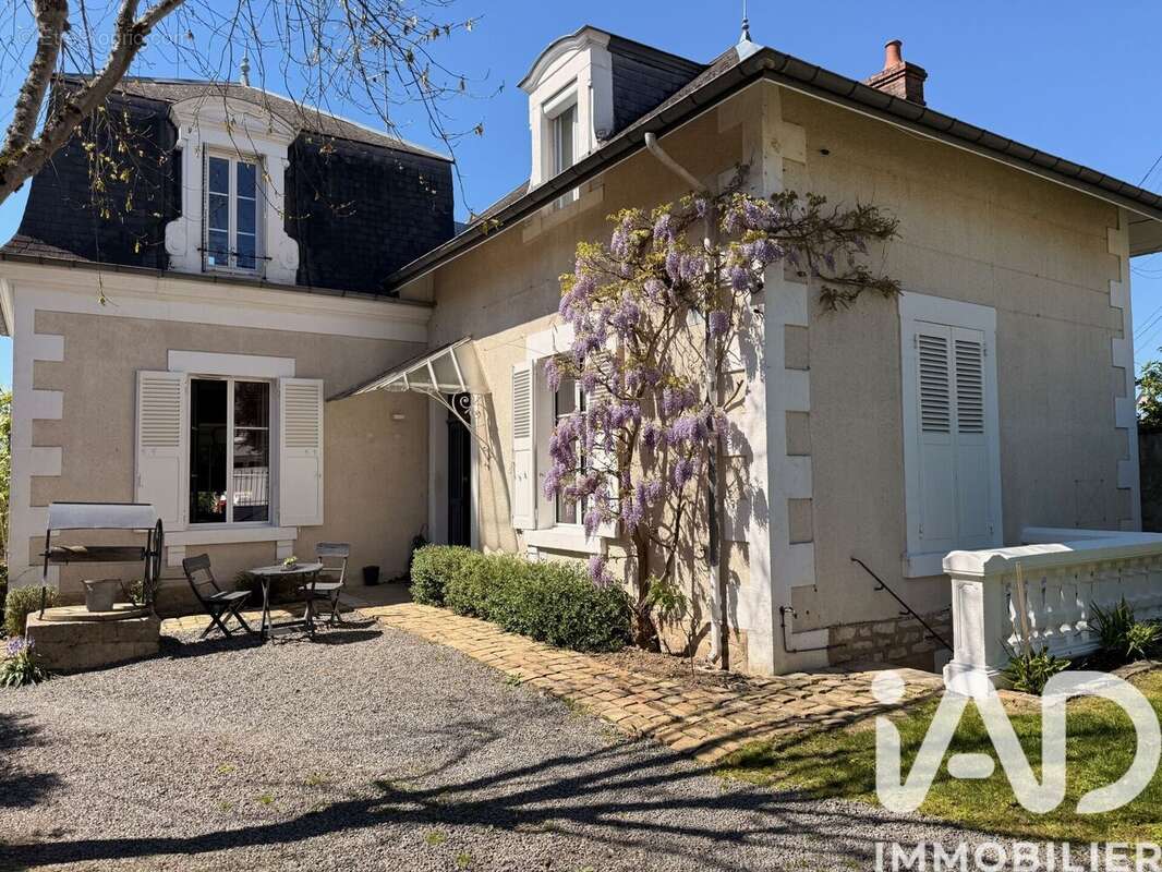 Photo 2 - Maison à BOURGES