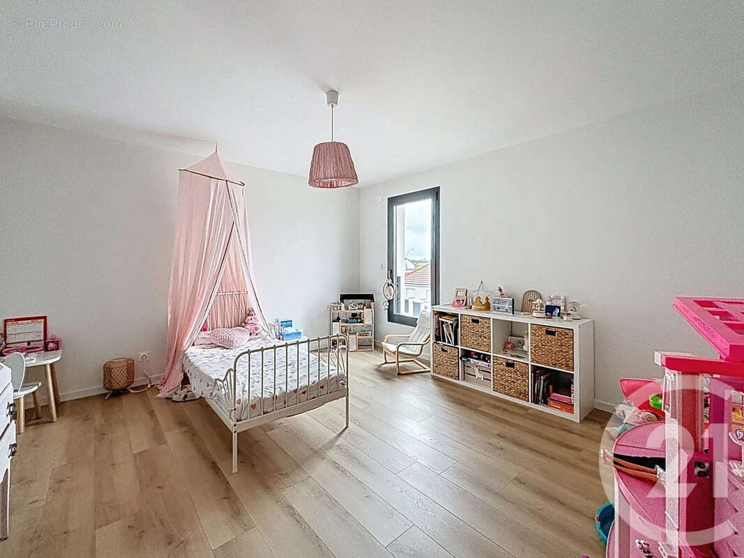 Maison à SAINT-ANDRE-LES-VERGERS