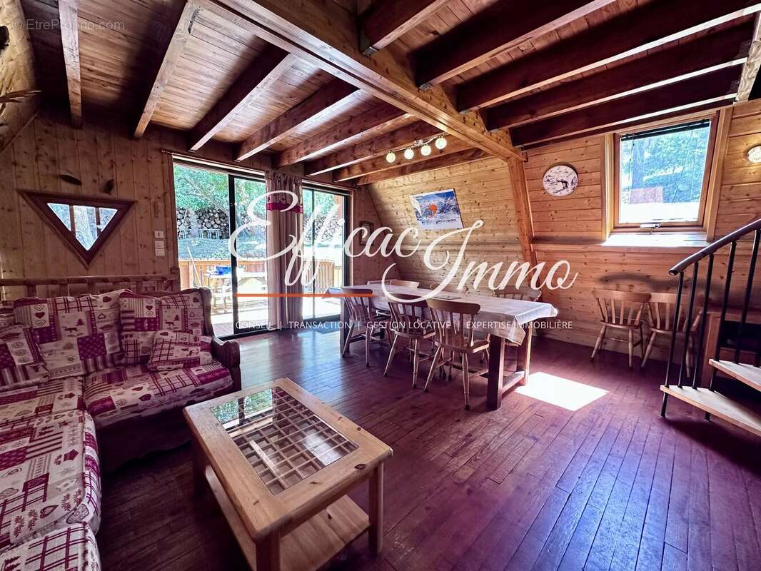 Les angles – chalet 4 faces – 90 m² – terrain de 1 185 m² – vue lac de matemale – vendu meublé - photo 2