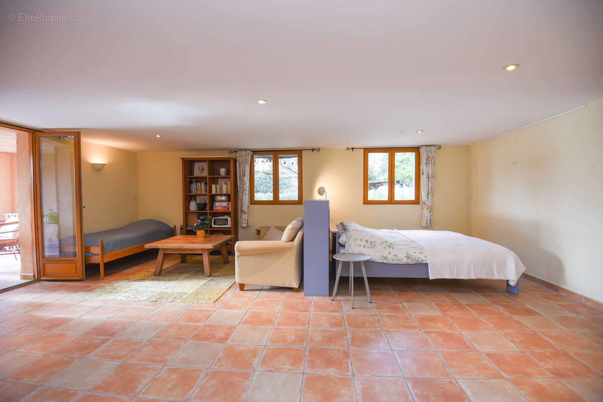 Maison à LORGUES