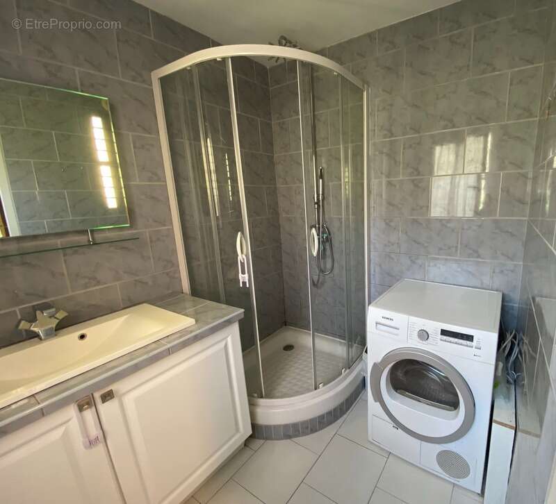 Appartement à MARSEILLE-11E