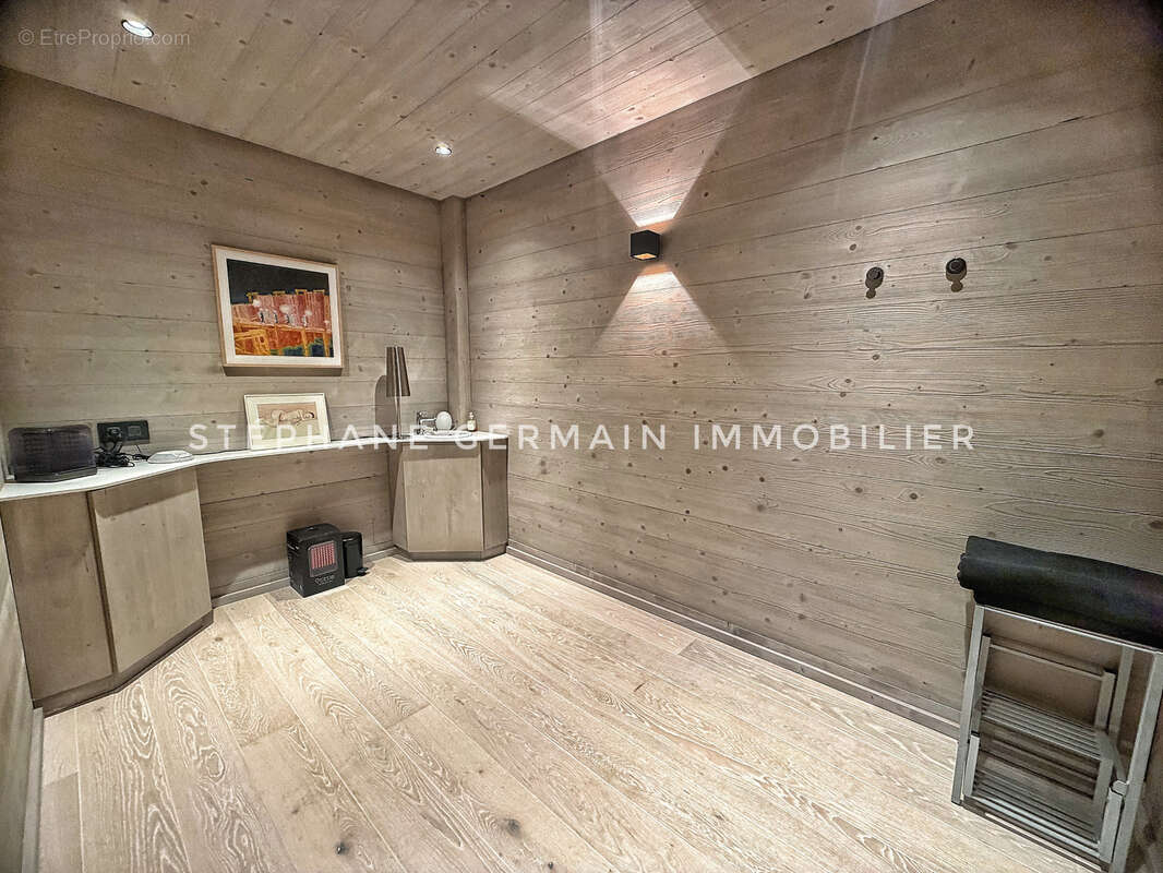 Maison à DEMI-QUARTIER