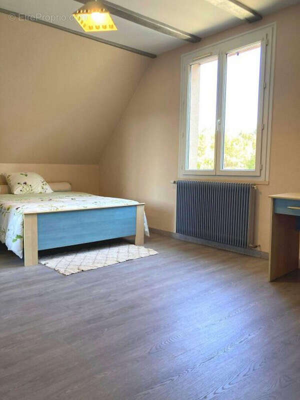 Maison à SAINT-OUEN-EN-BELIN