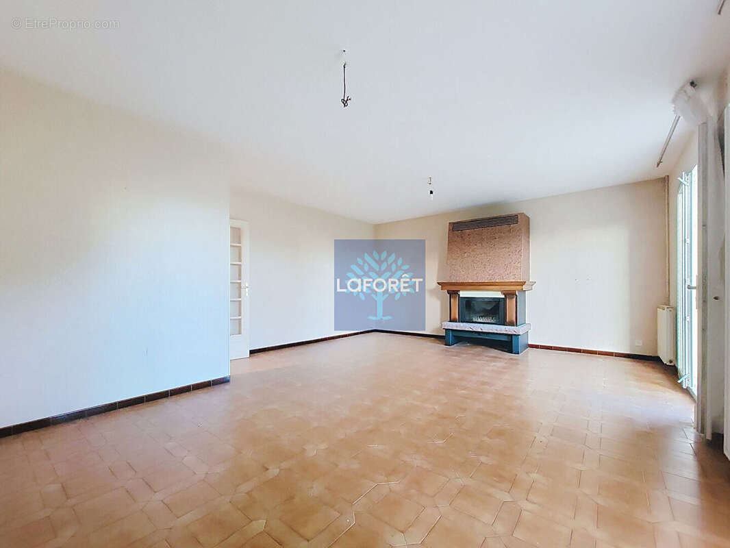 Maison à BLANQUEFORT