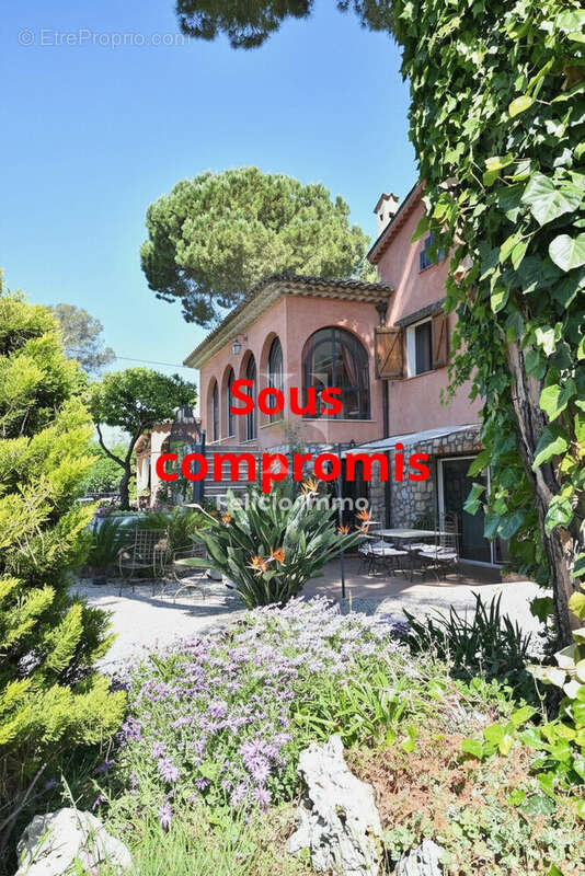 Maison à MOUGINS