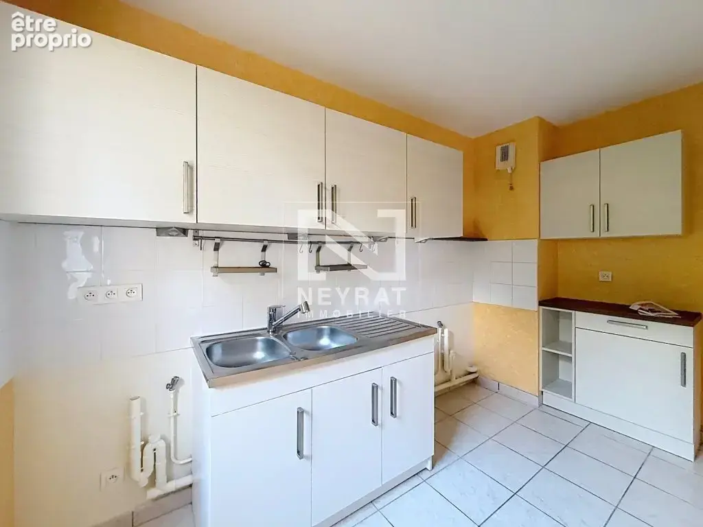Autun - appartement type 3 avec balcon ! - photo 2