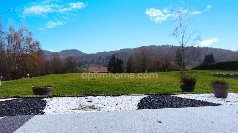 Maison à LE THILLOT