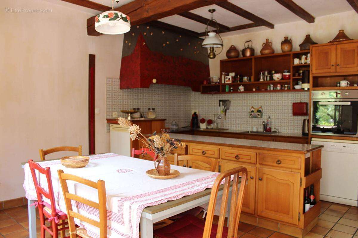 Maison à BORDS