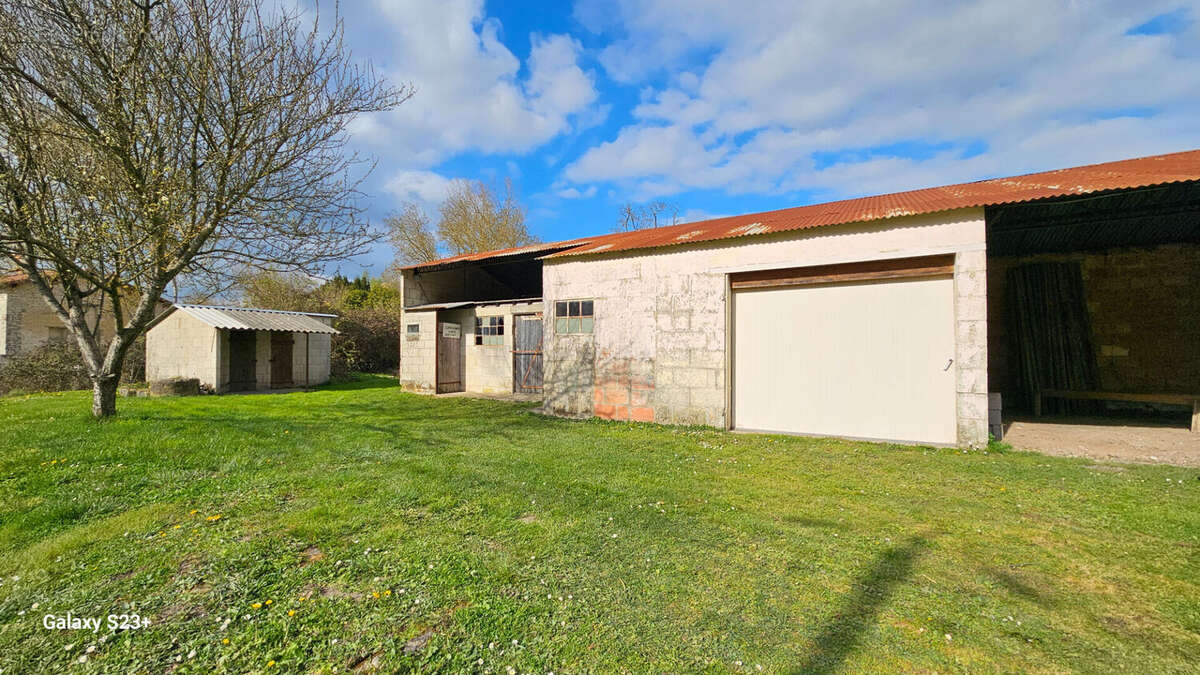 Maison à GRANZAY-GRIPT