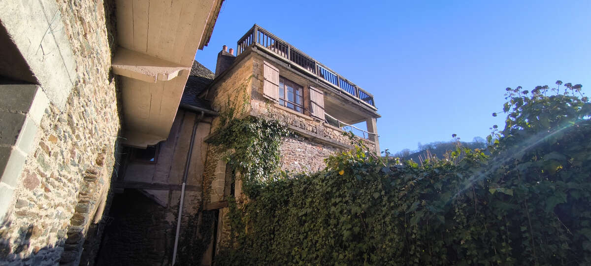 Maison à CONQUES
