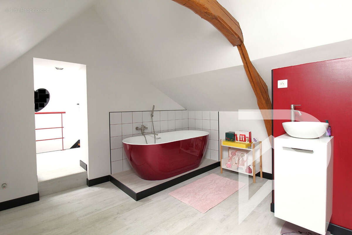 Maison à JONQUIERES