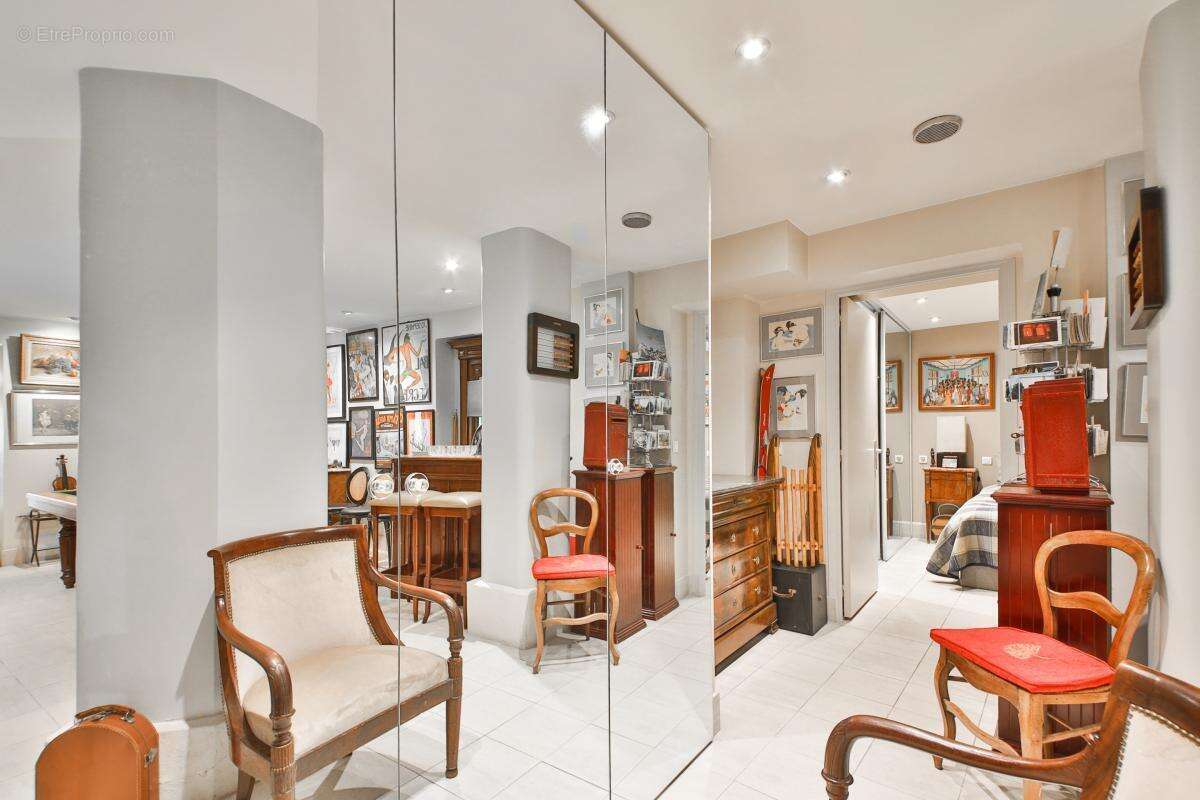 Appartement à PARIS-9E
