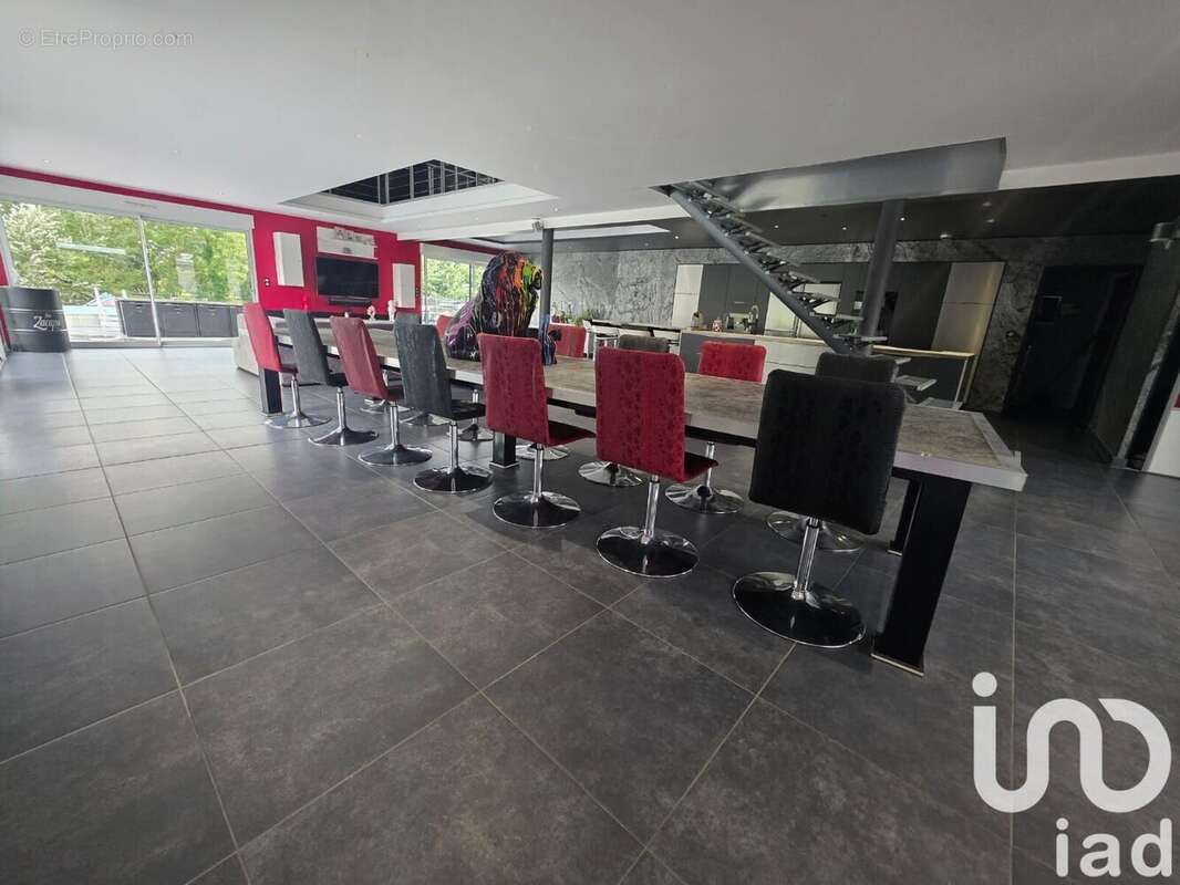Maison 330 m² à Pelves  - photo 5