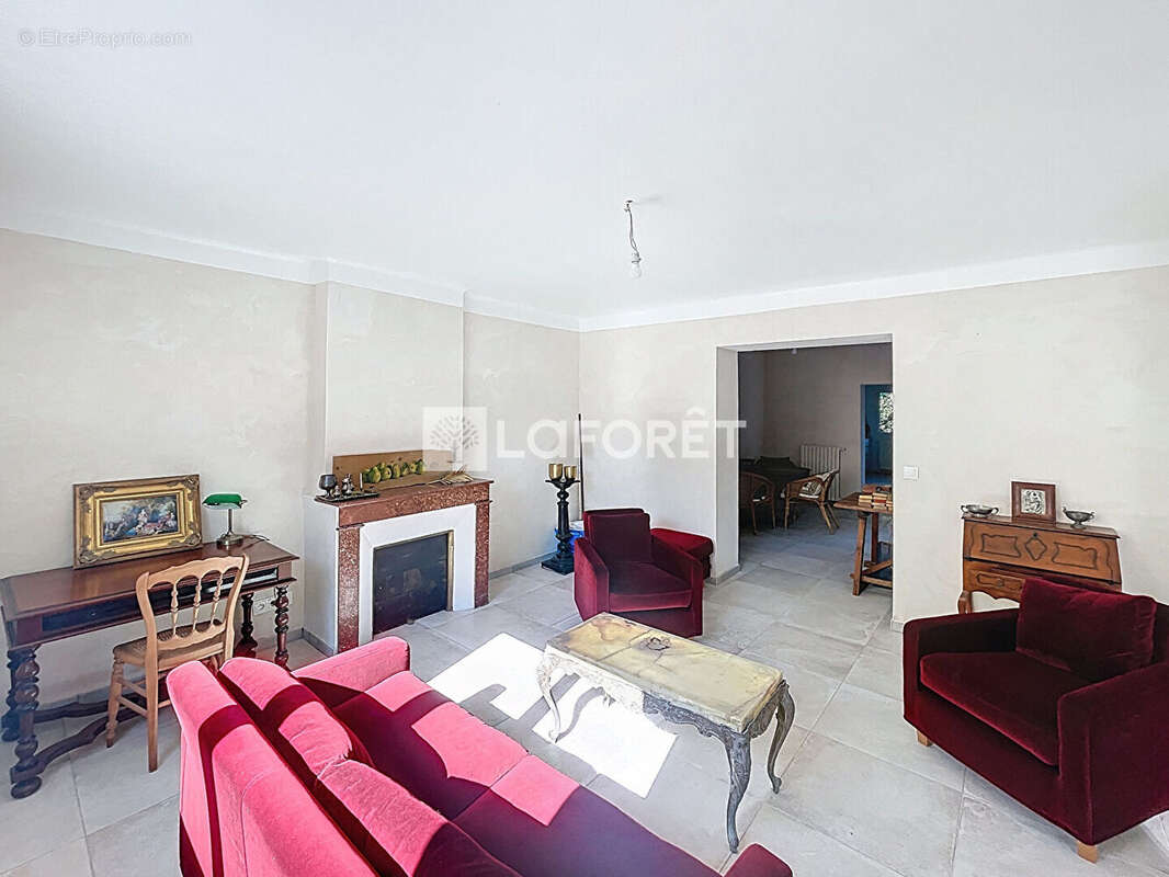 Maison à CASTELSARRASIN