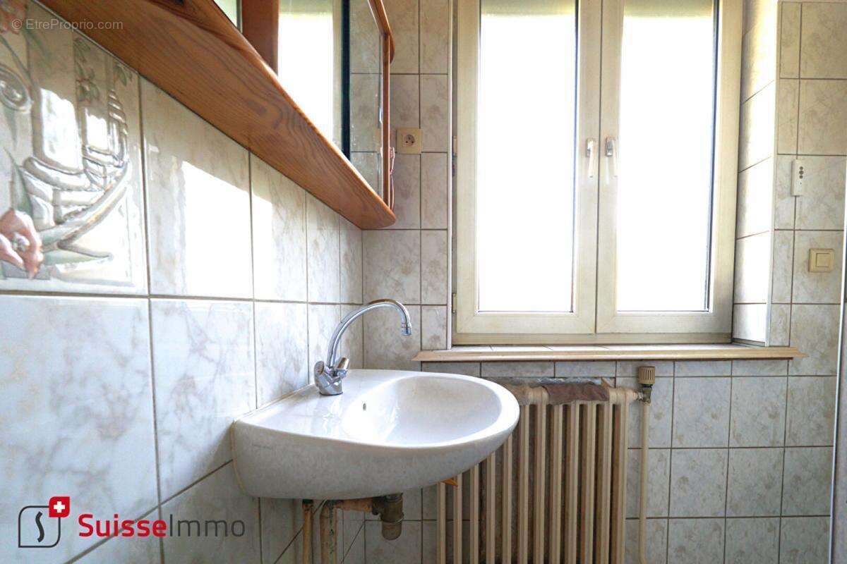 Maison à GRAND-CHARMONT