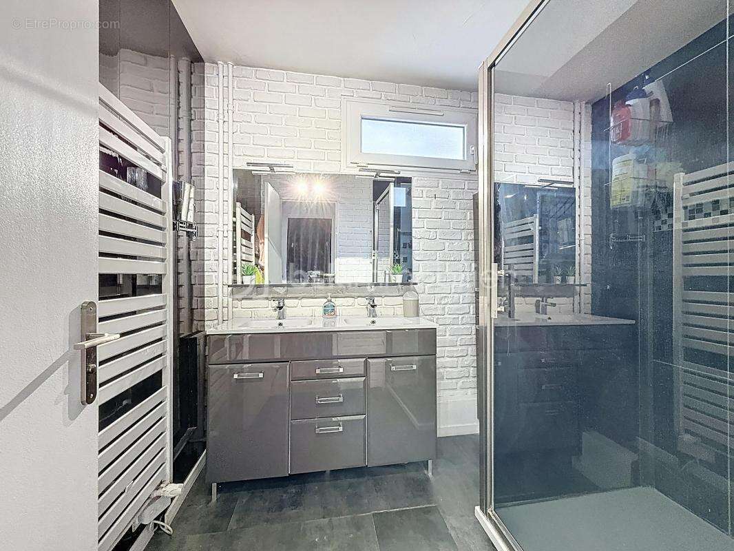 Appartement à BEZONS