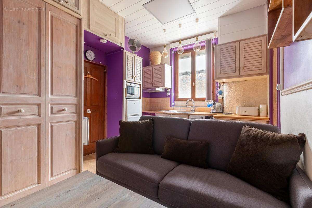 Appartement à PARIS-10E