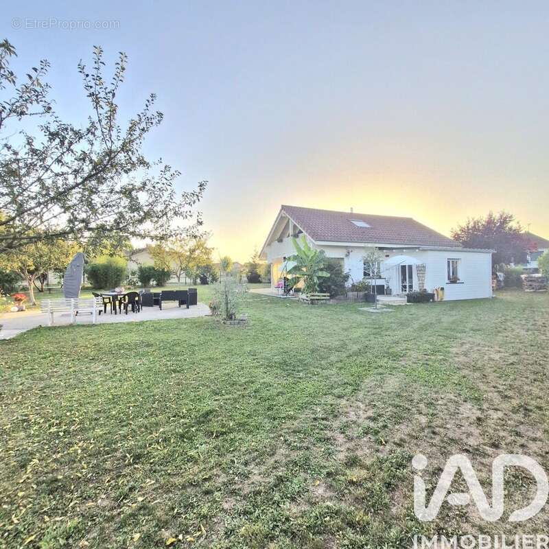 Photo 9 - Maison à LEROUVILLE