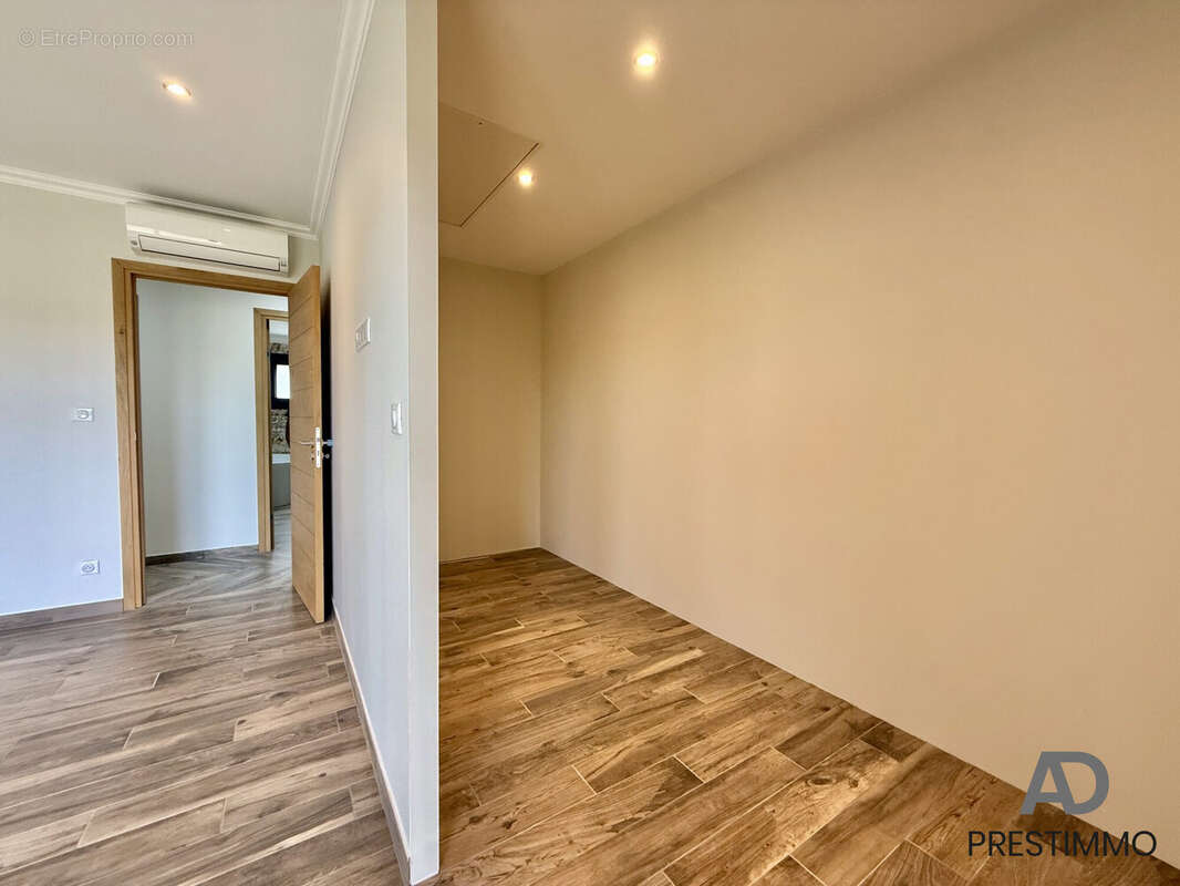 Maison 147 m² à Biguglia  - photo 6