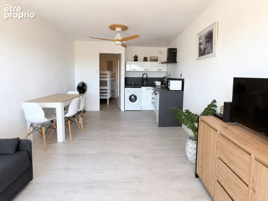 Studio Vue Mer sur Six Fours Les Plages - photo 4