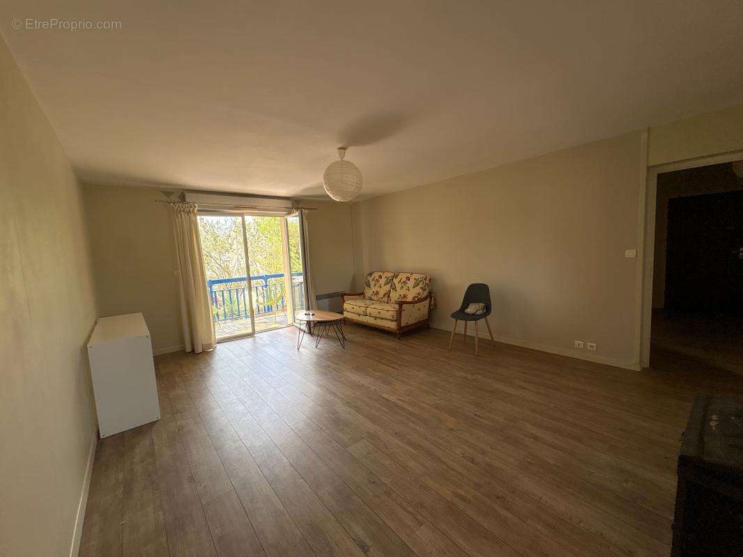 Appartement  T3 bourg d'Escoublac avec 2 places de parking et cave - photo 3