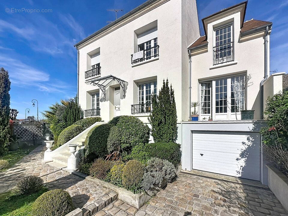 Maison à LE PLESSIS-TREVISE