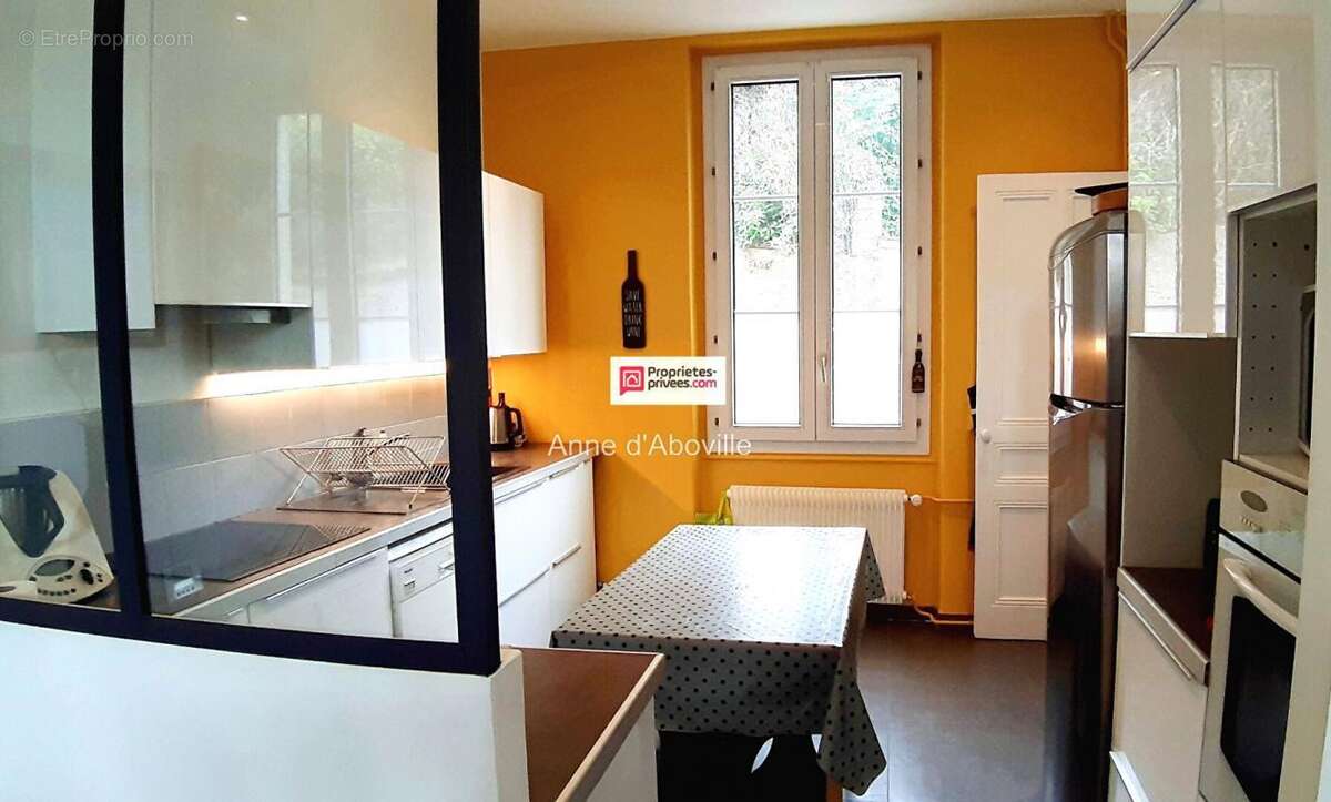 Maison à TASSIN-LA-DEMI-LUNE