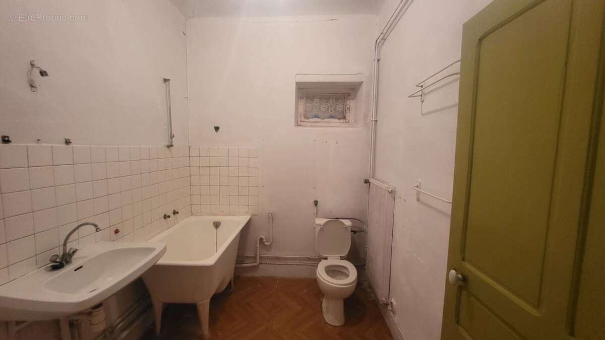 Maison à LANUEJOULS