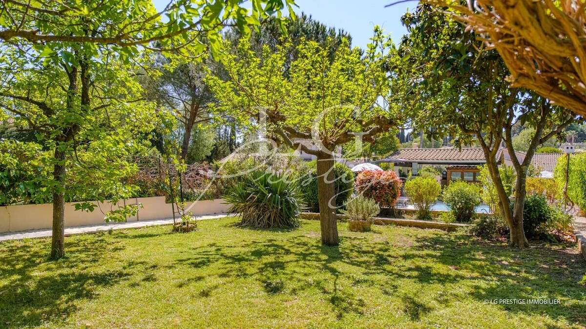 Mougins, Maison de plain-pied avec piscine - photo 5