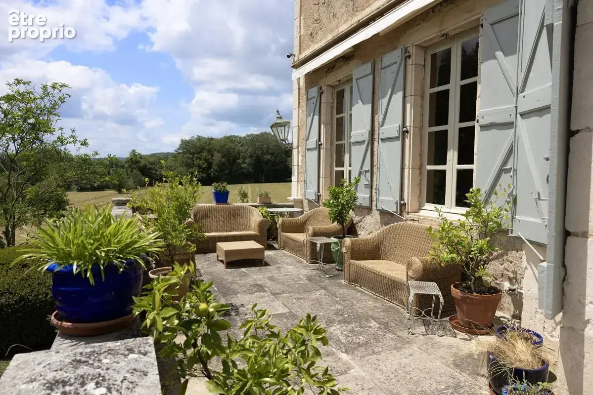 Maison 677 m² à Cordes-Sur-Ciel  - photo 4