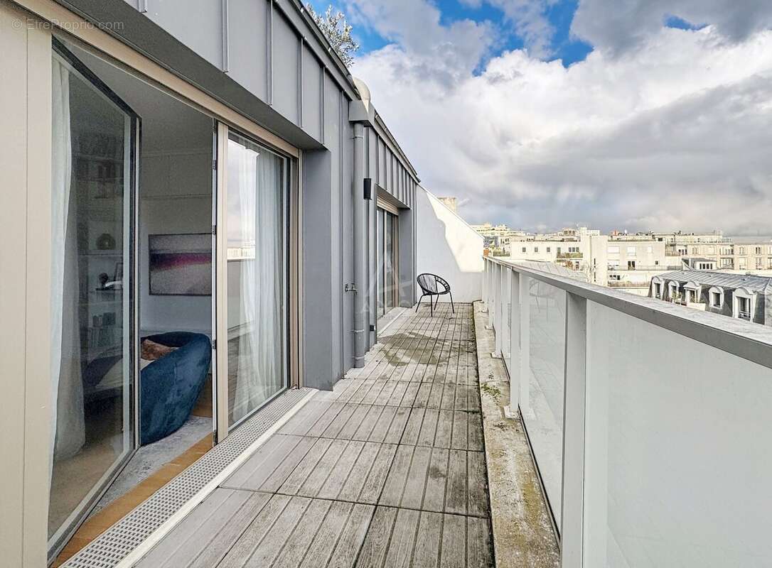 Appartement à SURESNES