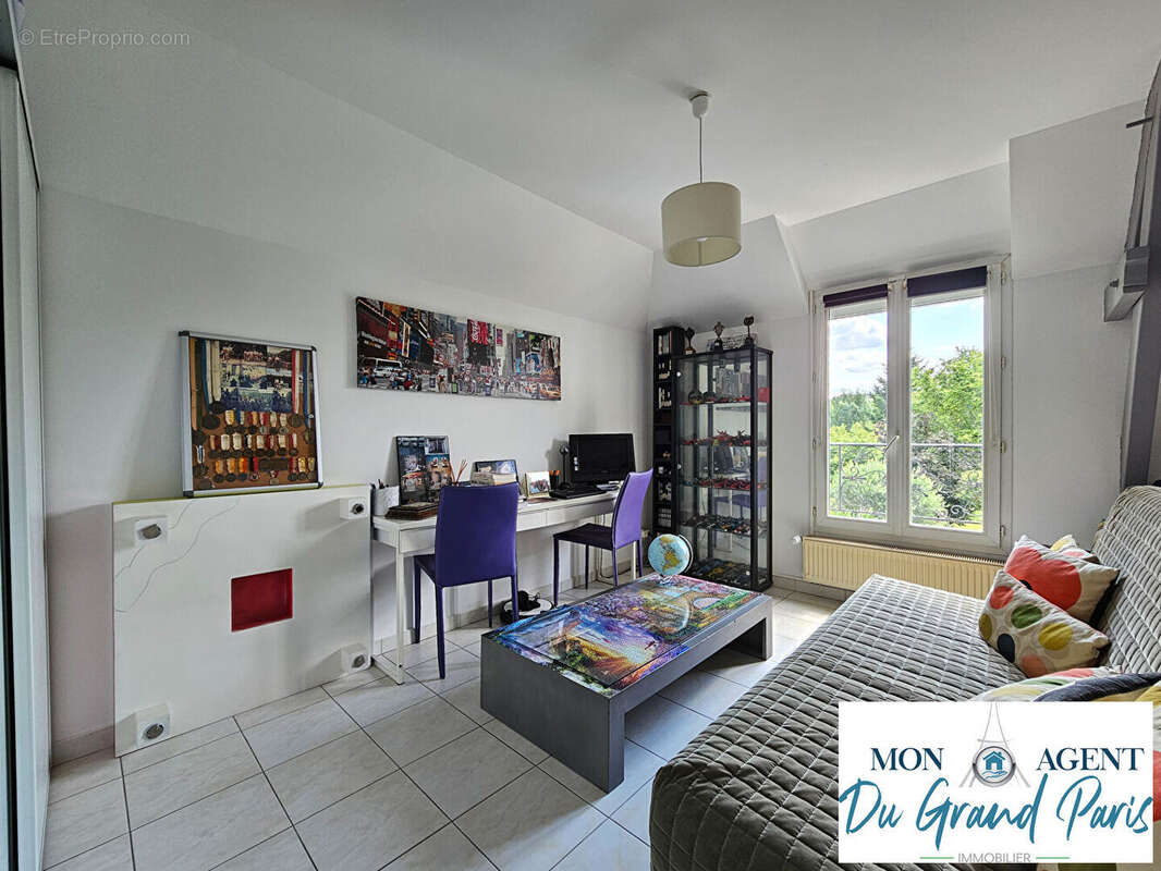 Maison contemporaine avec piscine Linas Marcoussis proche Grand Paris Sud Plateau de Saclay - photo 16