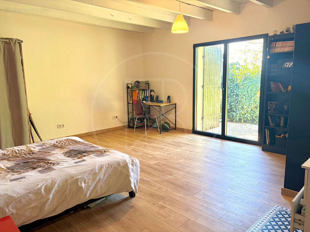 Grande maison familiale rénovée avec charme et modernité - photo 10
