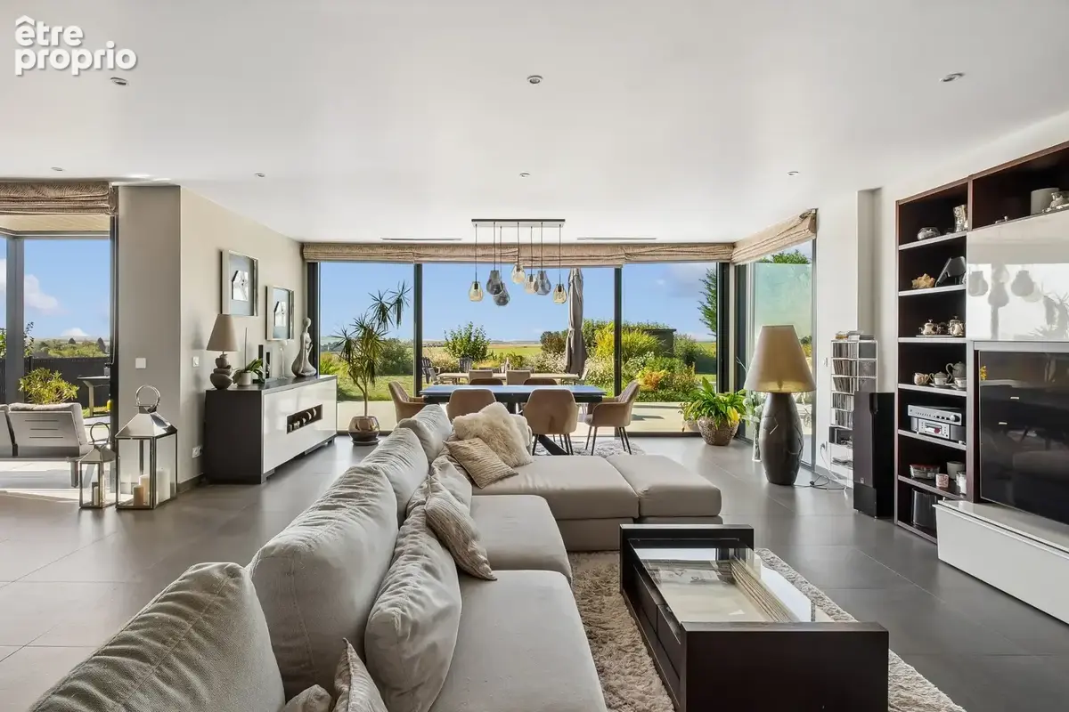 Crespières (78) - Maison de prestige avec piscine - photo 2