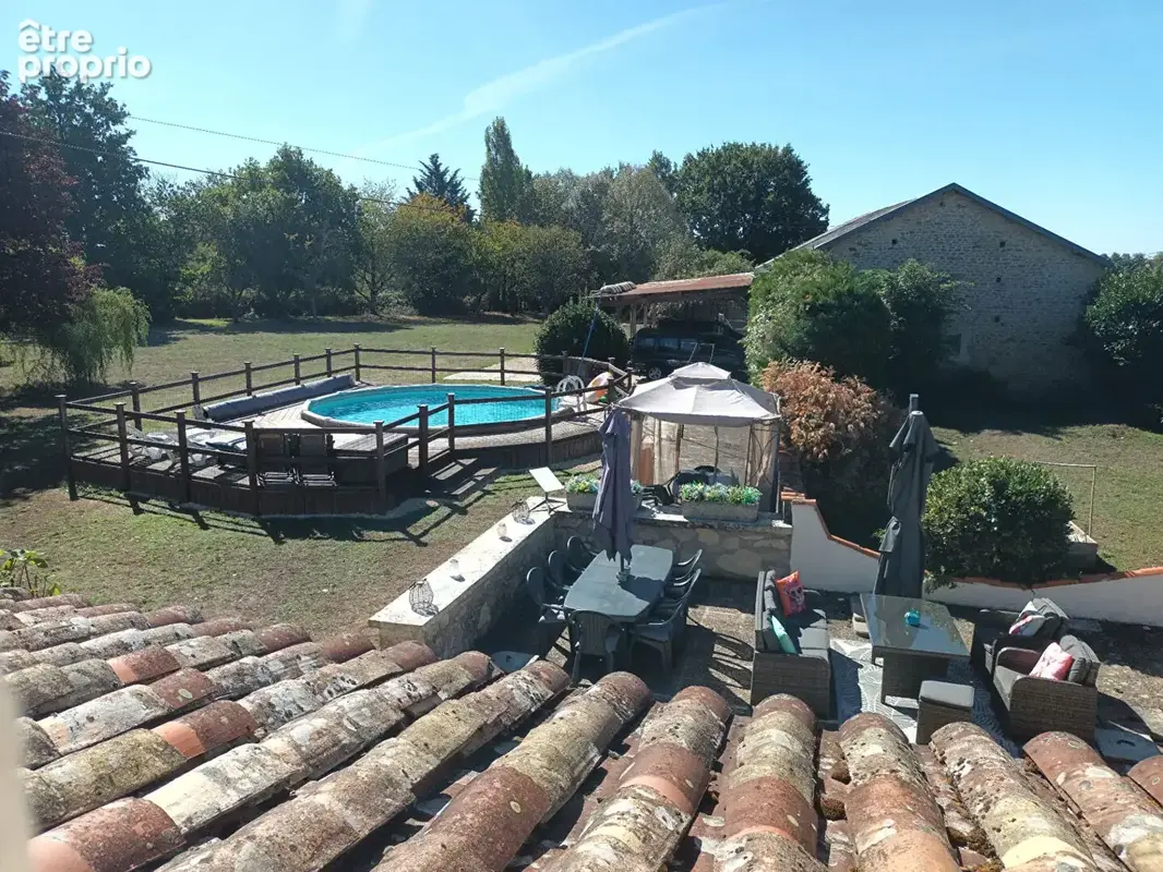Maison 275m² à blanzay - photo 3
