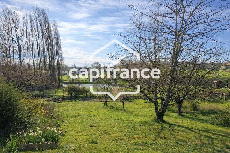 Charmant pavillon avec sous-sol, terrasse et jardin arboré – Proche La Charité-sur-Loire - photo 6