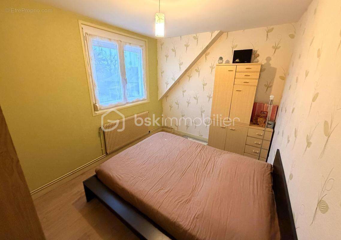 Maison à MONCHY-SUR-EU